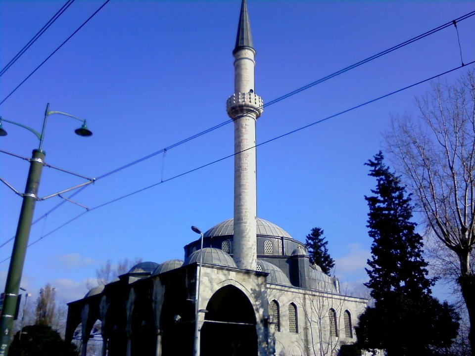 Findikli Molla Celebi Camii - January 2011 - 01