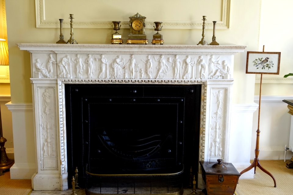 Fireplace - Rushton Hall - Northamptonshire, England - DSC09357