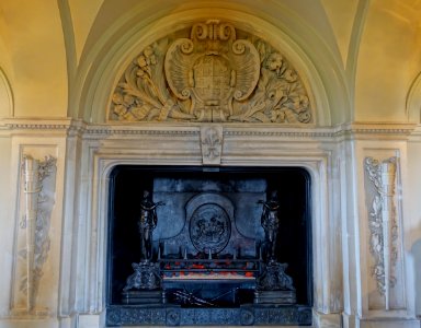 Fireplace with Paduan andirons, surmounted by female figures, attributed to Francesco Segala, 1584-1592, bronze - Kingston Lacy - Dorset, England - DSC03376