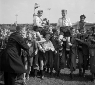 Finale schoolvoetbaltoernooi Amsterdam. St. Ignatiuscollege, Bestanddeelnr 904-5780