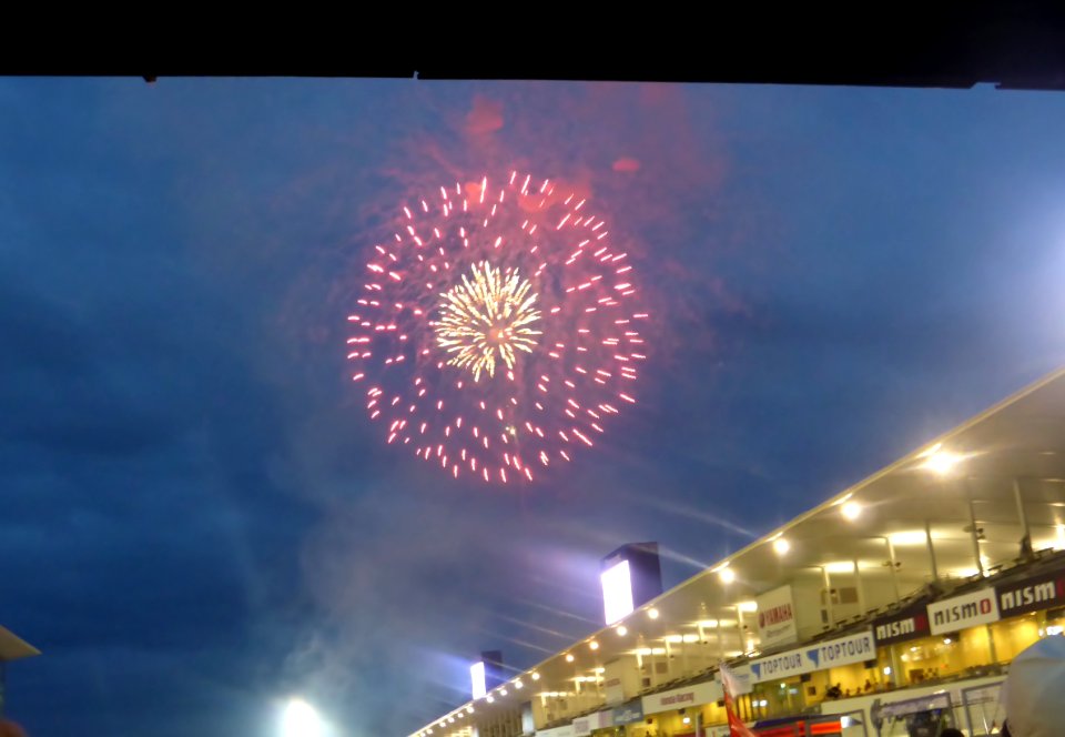 Fireworks after 2014 pokka sapporo 1000km (2)