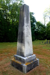 First Settlers of Newton Memorial - East Parish Burying Ground - Newton, MA - DSC07254