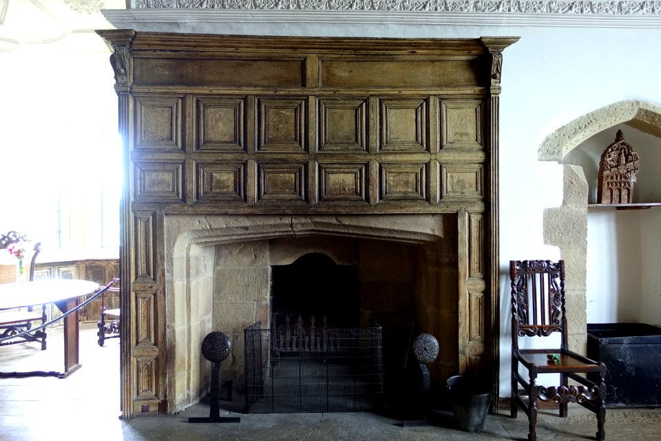 Fireplace - Great Chamber, Haddon Hall - Bakewell, Derbyshire, England - DSC02678