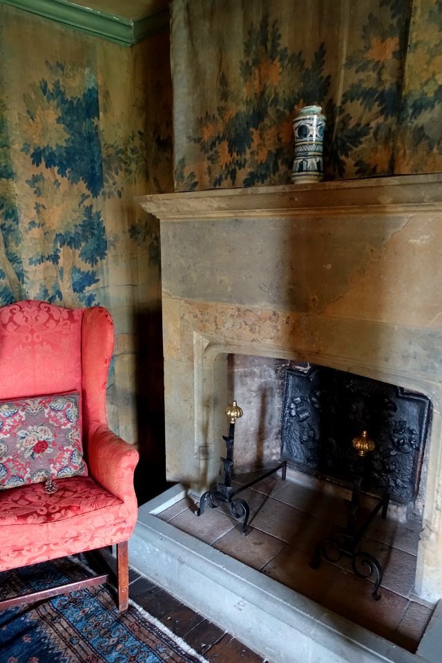 Fireplace, Queen Margaret's Bedroom - Packwood House - Warwickshire, England - DSC08937