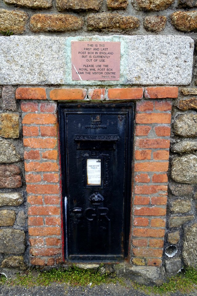First and Last Post Box - Land's End - Cornwall, England - DSC02040