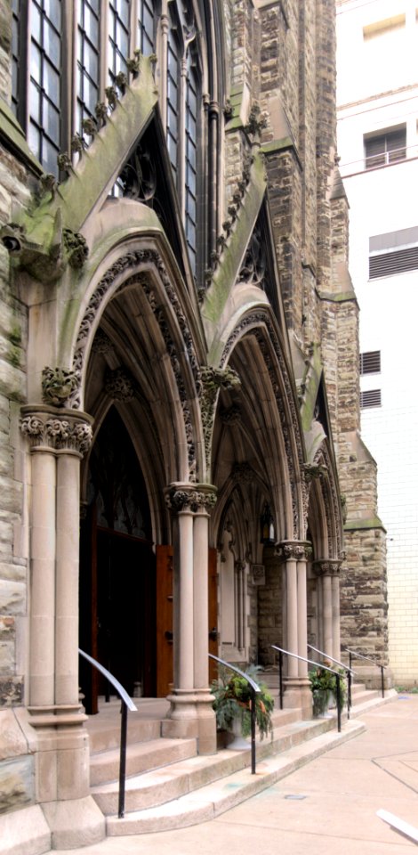 First Presbyterian Church, Pittsburgh, Front Entrance, 2019-11-21