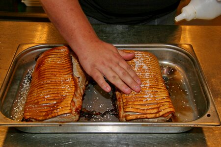 Severe crackling food photo