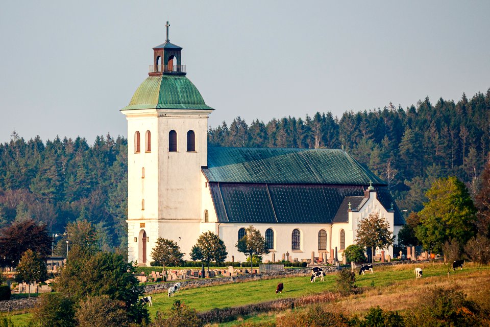 Fjärås kyrka september 2020, bild 1