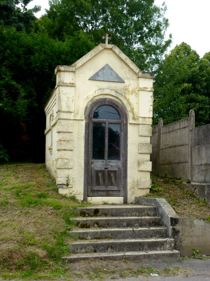 Fléchin (Pas-de-Calais) oratoire Ste Thérèse à Fléchin