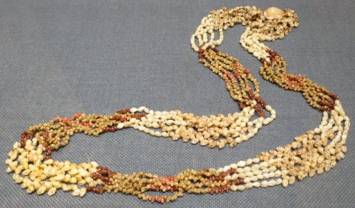 Five strand lei kui kipona, Bishop Museum, accession 1992.150.002