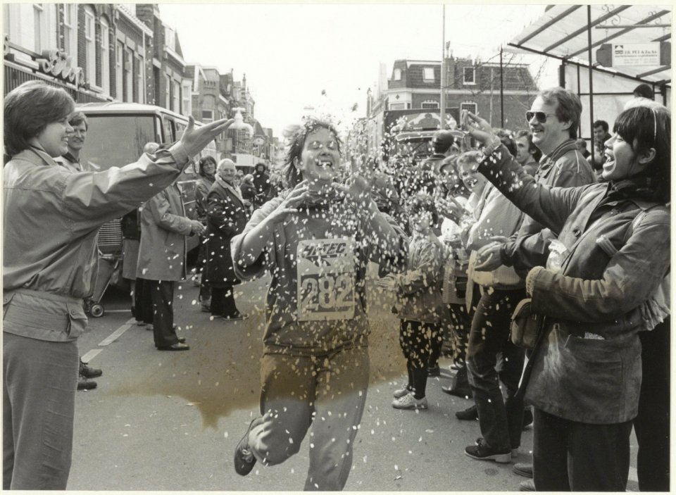 Finish bij de Cronjé Paasloop. NL-HlmNHA 54022977