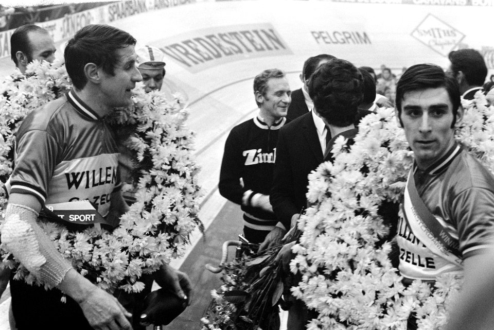 Finish zesdaagse wielrennen RAI Amsterdam. Winnend koppel Post (links) en Deloof, Bestanddeelnr 923-0900