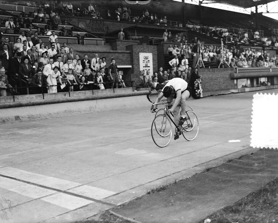 Finish Jan Derksen, Bestanddeelnr 905-1920
