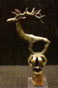 Finial with deer standing on rattle, Xiongnu, 600-400 BC, bronze - Östasiatiska museet, Stockholm - DSC09568