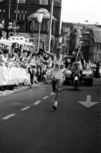 Finish van winnaar Ferenc Snekeres, Bestanddeelnr 930-2754