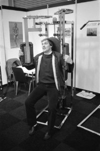 Fitness-beurs in RAI spiertraining, Bestanddeelnr 932-8148
