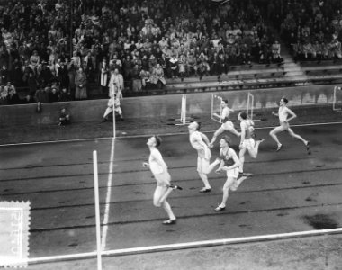 Finish 100 meter, Bestanddeelnr 905-1640