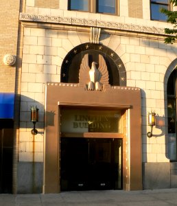 First National Bank bldg (Lincoln, Nebraska) NE entrance