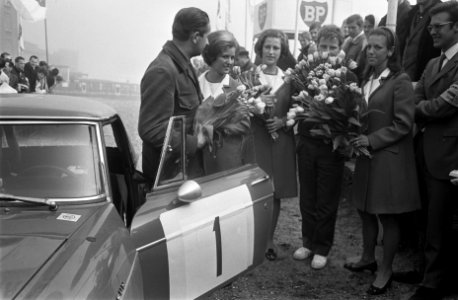 Finish Tulpenrallye. startnr. 1 =Hannu Mikkola en Anssi Järvi, Bestanddeelnr 921-2853