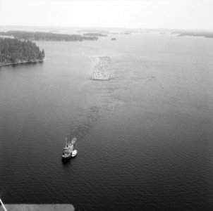 Finland, houttransport op het water, Bestanddeelnr 918-9598
