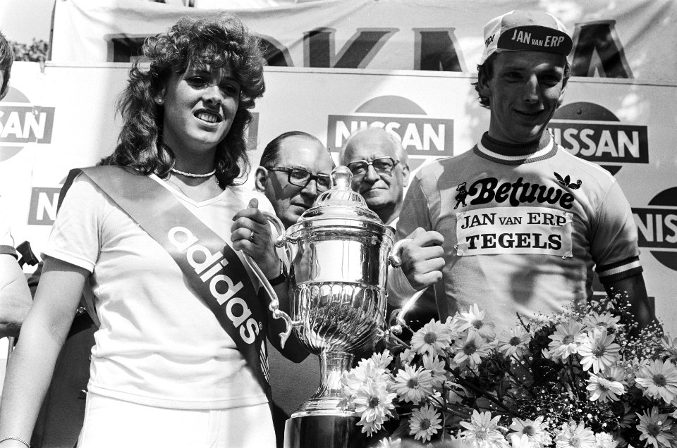 Finish in Amsterdam Olympias Int. Ronde van Nederland Gerrit Solleveld tijdens, Bestanddeelnr 932-1871