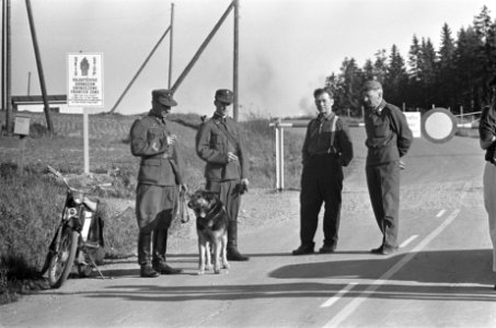 Fins-Russische grens bij Imatra met soldaten, Bestanddeelnr 920-4774