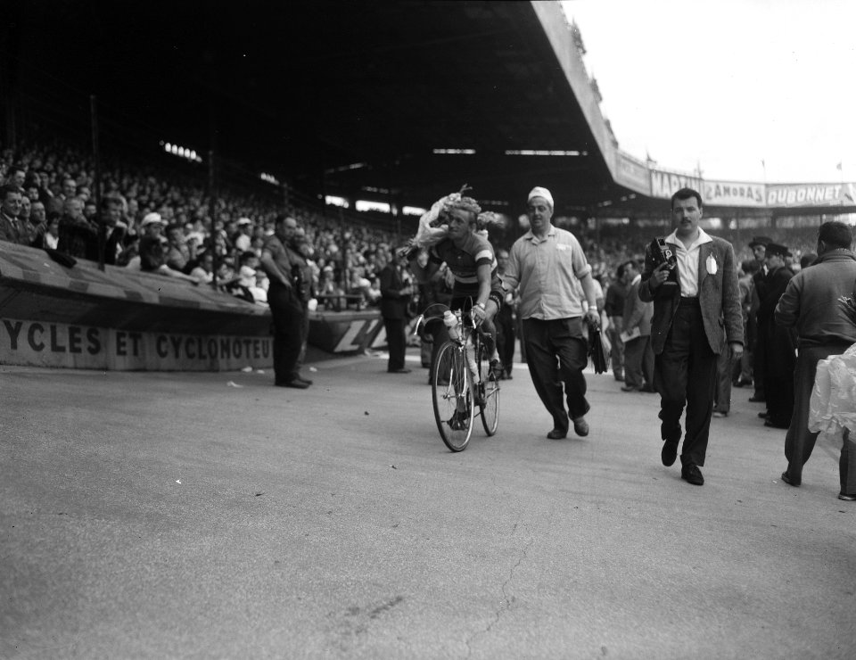 Finish Tour de France . Wagtmans, Bestanddeelnr 907-9150
