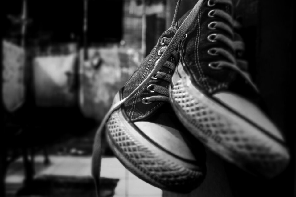 Vintage monocrome shoe