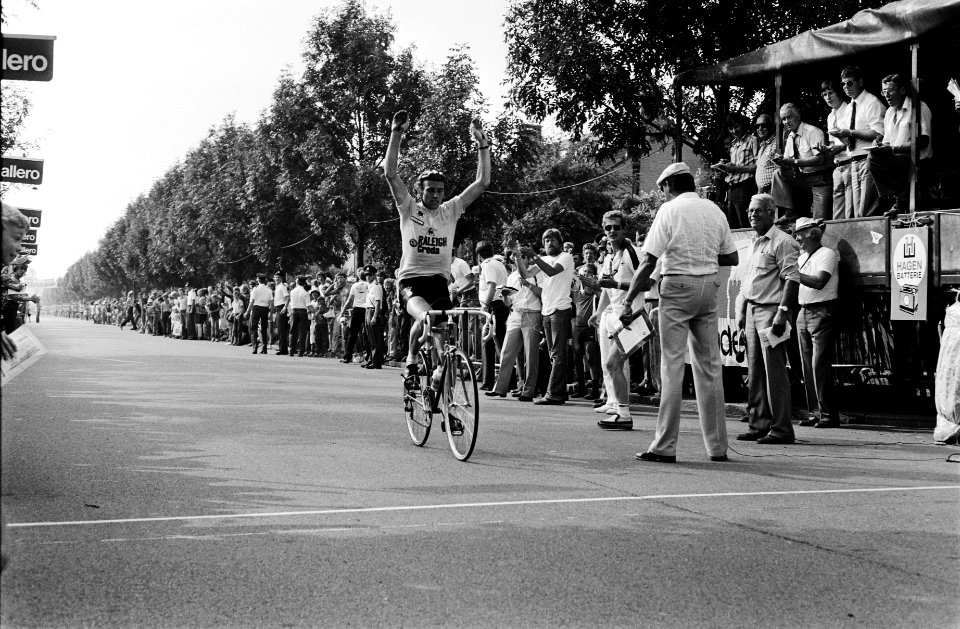 Finish met winnaar Joop Zoetemelk, Bestanddeelnr 930-9473