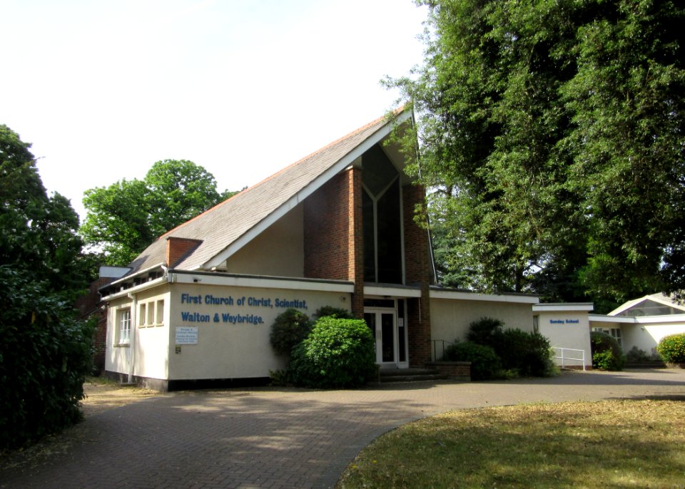 First Church of Christ, Scientist (Walton and Weybridge), Oatlands Drive, Oatlands, Weybridge (June 2015) (3)