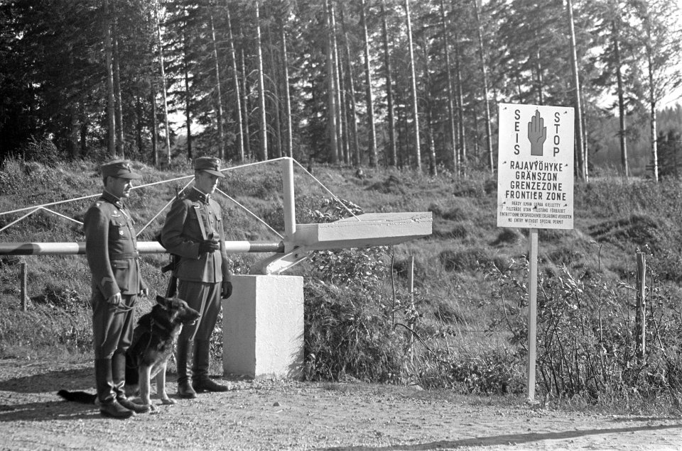 Fins-Russische grens grenspost met soldaten bij Imatra, Bestanddeelnr 920-4613