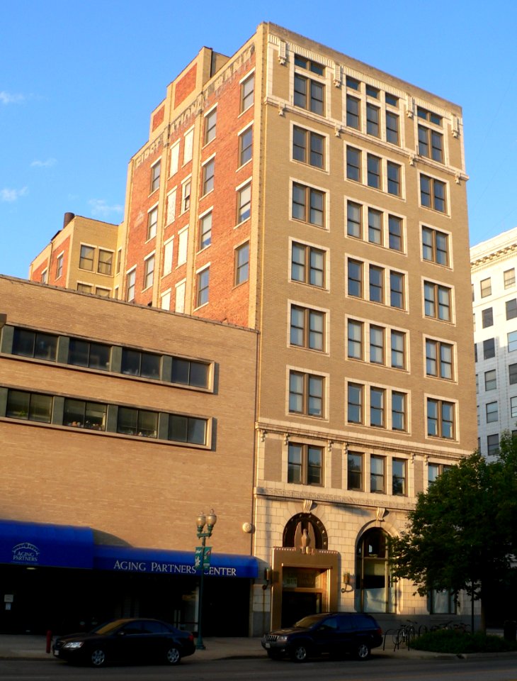 First National Bank bldg (Lincoln, Nebraska) from NE 3