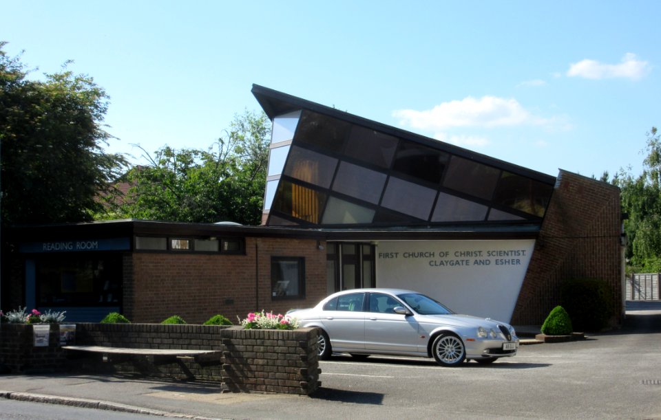 First Church of Christ, Scientist (Claygate and Esher), Hare Lane, Claygate (June 2015) (1)