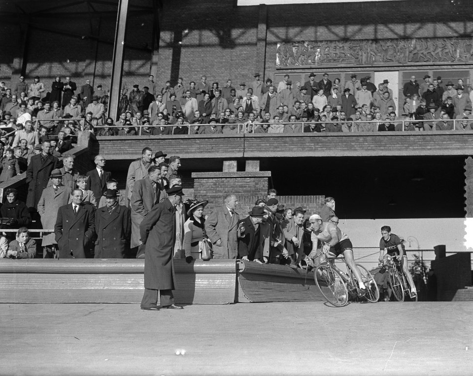 Finish Ronde van Nederland Amsterdam, Bestanddeelnr 906-4432