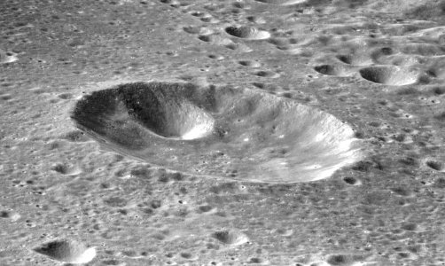 Fischer crater as10-31-4665