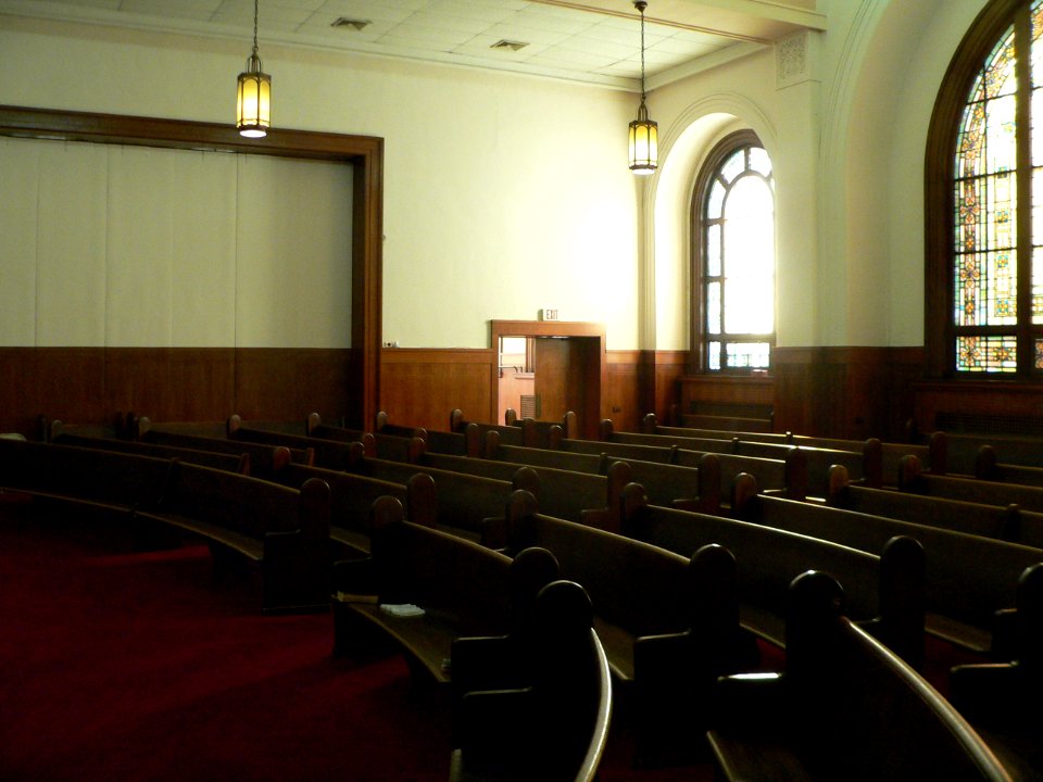 First Congl Sioux City main hall 4