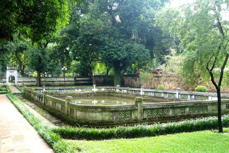 First courtyard - Temple of Literature, Hanoi - DSC04538