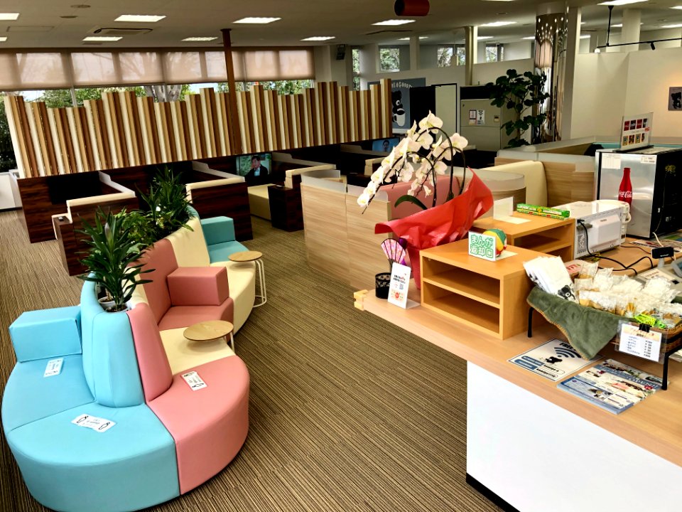First-Lounge-Kamigo-1