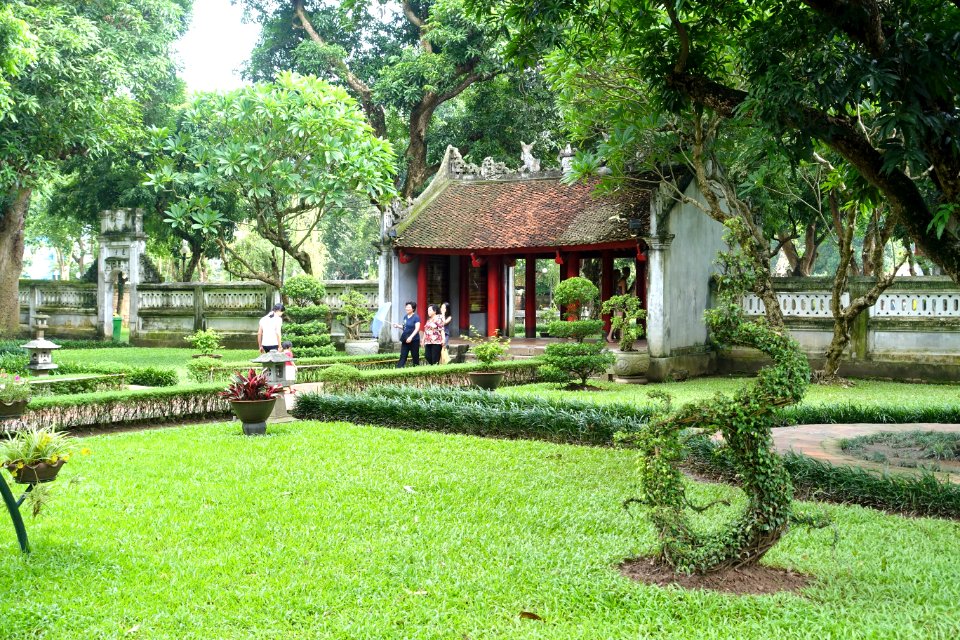 First courtyard - Temple of Literature, Hanoi - DSC04541