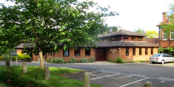 First Church of Christ, Scientist, Heathside Road, Woking (June 2015) (5)