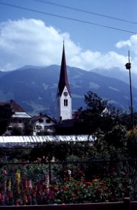 Fischen-im-Allgäu-St-Verena-Garten