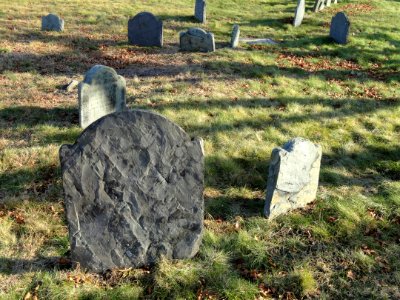 First Burial Ground graves - Woburn, MA - DSC02833