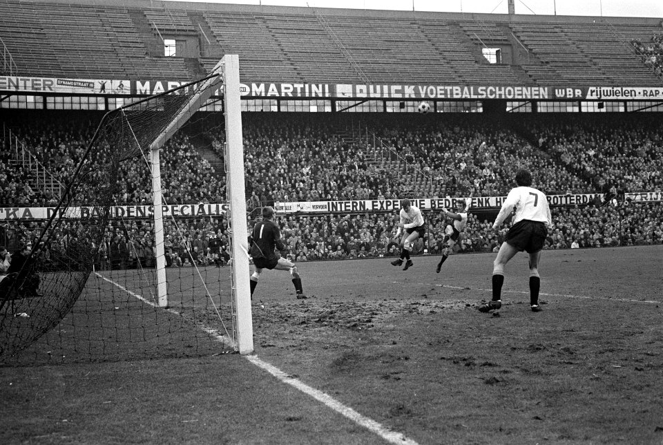 Feyenoord tegen NAC 5-0, Bestanddeelnr 923-2810