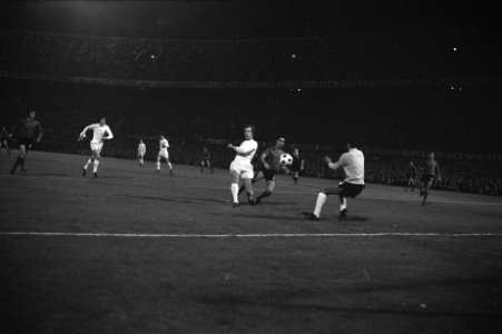 Feyenoord tegen Olympiakos 8-0, Europa Cup I , eerste doelpunt ( Van Maiwald ), Bestanddeelnr 924-9380