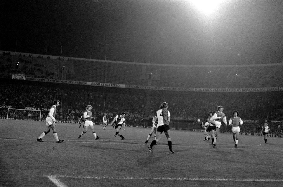 Feyenoord tegen Oster If 2-1, Europacup III , spelmoment, Bestanddeelnr 926-7232