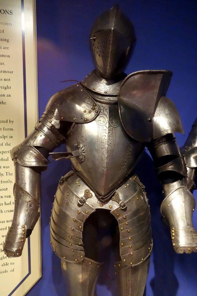 Field armor, Milan, Italy, 1580-1590, steel, attributed to the Duke of Osuna - Glenbow Museum - DSC00698