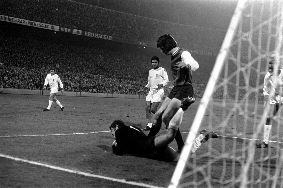 Feyenoord tegen Benfica 1-0, kwartfinale Europacup I spelmoment, Bestanddeelnr 925-4439