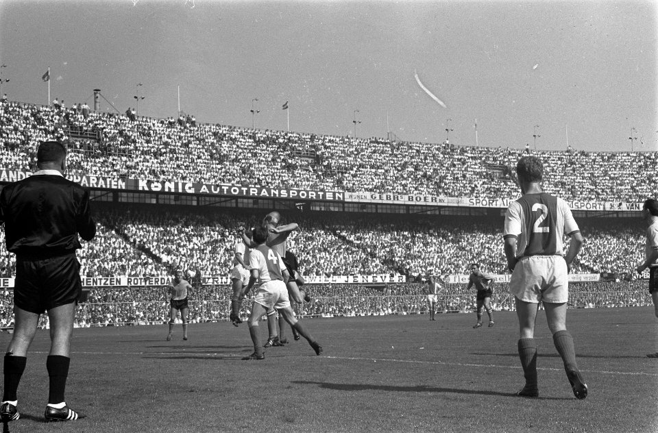 Feyenoord tegen Ajax 1-1, spelmoment, Bestanddeelnr 914-2558