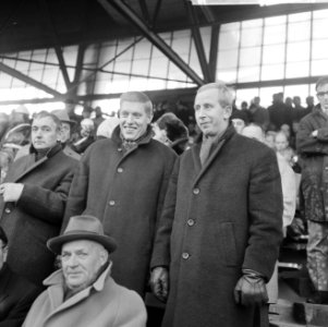 Feyenoord tegen Ajax 1-1, Tonnie Pronk en Henk Groot o tribune, Bestanddeelnr 918-6566