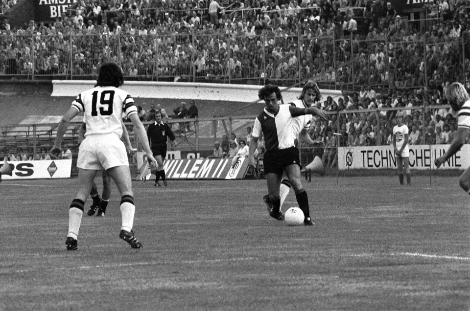 Feyenoord in balbezit, Bestanddeelnr 928-0905